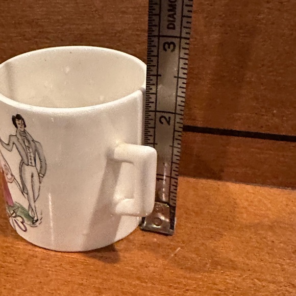 Vintage Small Cup And Saucer Made In Italy Dancing Couple With Cupid & Arrow - Picture 9 of 11